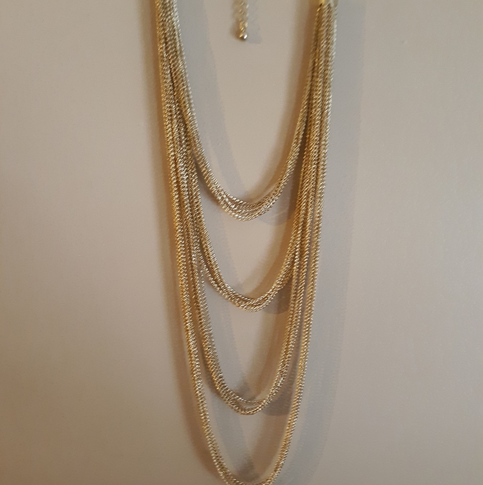⭐5/$5 Gold Multilayered Necklace